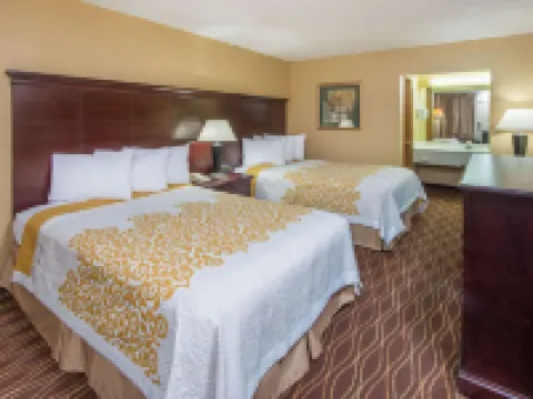 Days Inn by Wyndham Paducah I-24 Exit 4 Hotels in Paducah