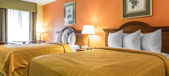 Townhouse Winston Salem - University Hotels in Forsyth County
