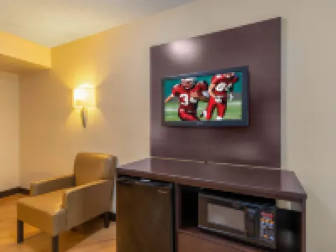 Red Roof Plus+ El Paso East Hotels in El Paso