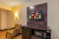 เรดรูฟอินน์ พลัส+ เอลปาโซอีสต์