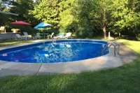 18 Vine Inn & Carriage House Hotels in Hammondsport
