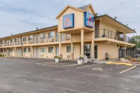 Motel 6 Oshkosh, WI - Cho phép mang theo thú cưng