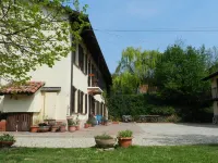 Cascina Caldera Hotels in Pralormo