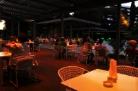 Lone Hotel by Maistra Collection - Quầy Bar