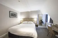 Half Moon, Sherborne by Marston's Inns Hotels in Charlton Horethorne