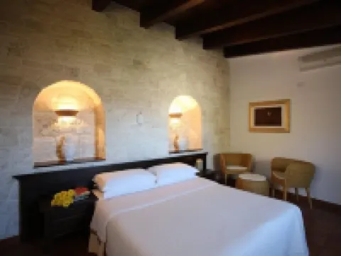 アバテ マッセリア & リゾート ノーチのホテル