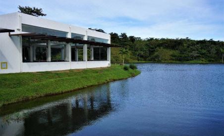 Hotel Vista Lago Ecoresort - Housity