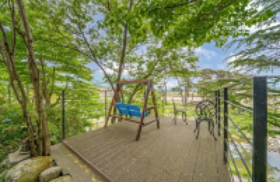 Geochang Deokyu Gongbang Pension (Pine Room)