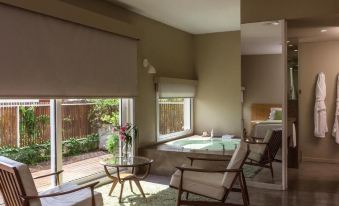 Home Hotel
