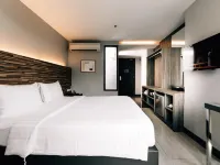 سبينزا هوتل Hotels near براتونام