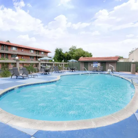 Motel 6 Pasadena, CA – Old Town Pasadena Area