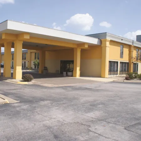 La Quinta Inn by Wyndham Davenport & Conference Center