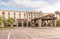 Hampton Inn & Suites Lake George Hotels in Lake George