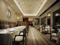 神戶海港拉套房飯店