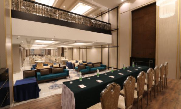 4. 티볼리 그랜드 ..