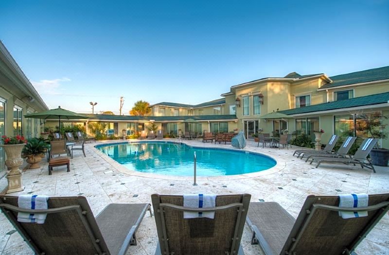 Town & Country Inn and Suites photo 2