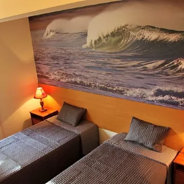 Supertubos Beach Hostel