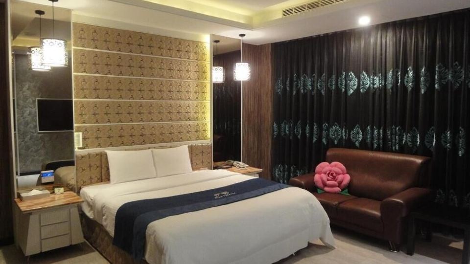 Yi Don Motel