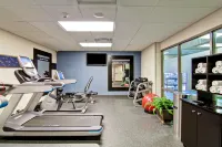 Hampton Inn & Suites by Hilton Guelph - Gym