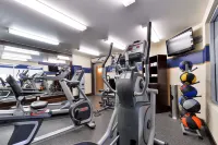 希爾頓歡朋套房酒店-卡爾加里西北 - 健身室/gym room