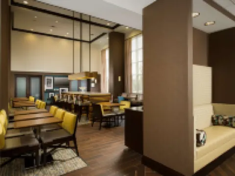 Hampton Inn & Suites Syracuse/Carrier Circle Hotels in DeWitt