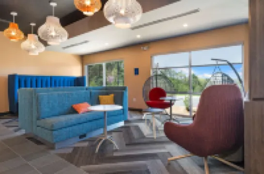 Tru by Hilton Cartersville Hotels in Cartersville