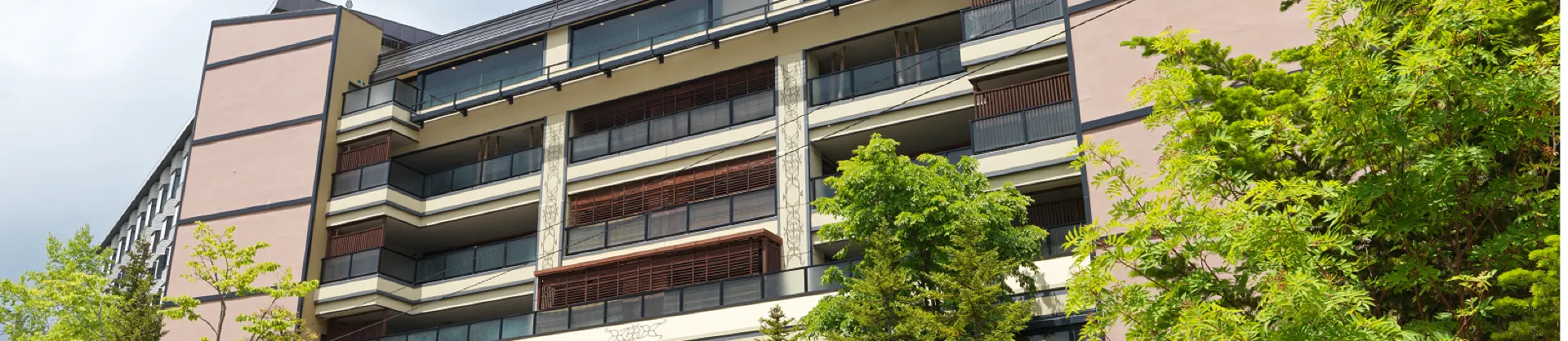 Hot Spring Hotels