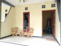 Penginapan Murah 2 Magetan Hotels in Magetan Regency