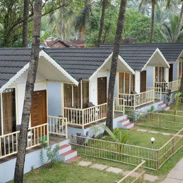 Sunset & Waves Resort