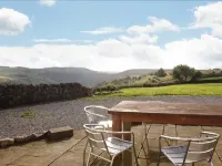 Lees Farm Hotels in Taddington