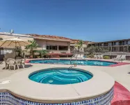 Econo Lodge St George North - Near Pioneer Park - Hot Tub