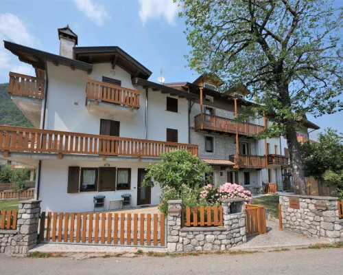 Anna Hotels in Barcis