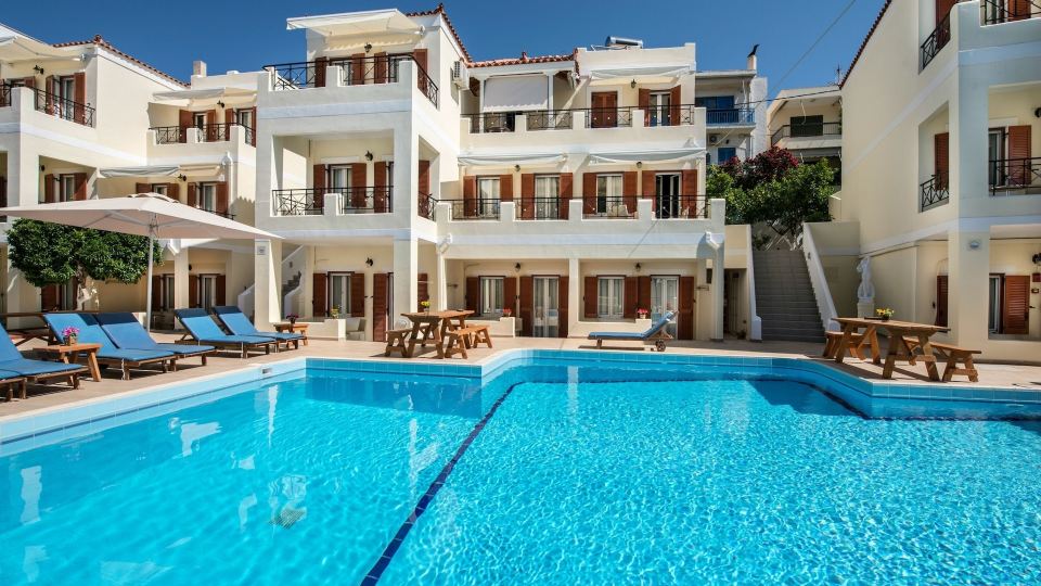Kostis Villas