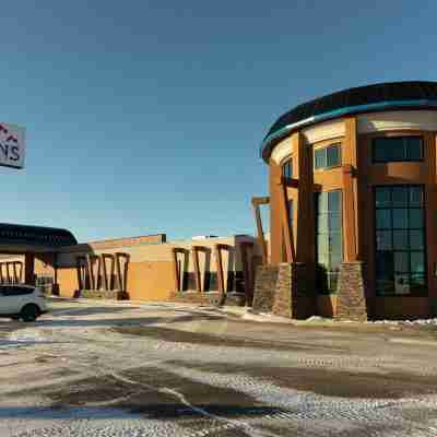 Bcminns - Lloydminster Hotel Exterior