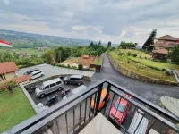 The Eight by Villa Panorama Sanad Cisarua 호텔