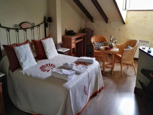 Hospedería Tía María Hotel a Piedralaves