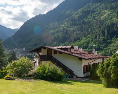 Villa Lucia Hotels in Pellizzano