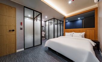 Changwon Myeongseodong Hotel Haeseong
