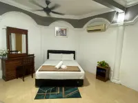 Raihan Beach Resort Hotels near Swan Island