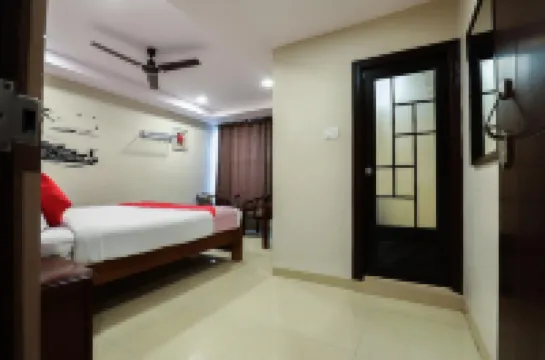 Hotel Padmini Elite