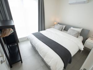 Studio Brussels Airport - South
