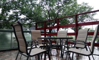 Sanyi Dream Garden B&B
