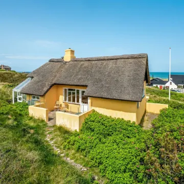 "Quirina" - 75m from the Sea