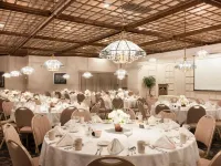 Ramada by Wyndham Lewiston Hotel & Conference Center