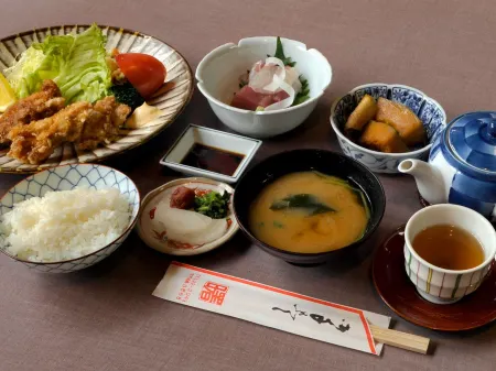 Akebono Ryokan Отели рядом с достопримечательностью «Kumenosato Road Station»