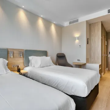 Holiday Inn Express MADRID - AIRPORT by IHG