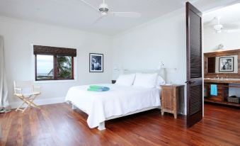 Alfred House 5 Bedroom Home