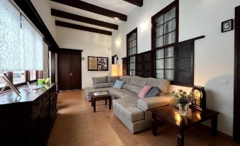 Santa Ana Suite & Rooms