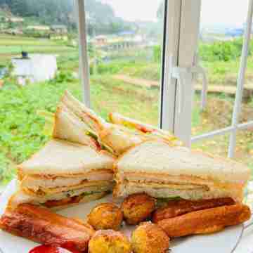 Misty Wood Cottage Dining/Meeting Rooms