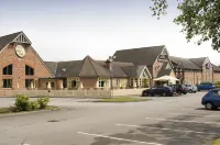 Manchester (Sale) Hotels in Urmston